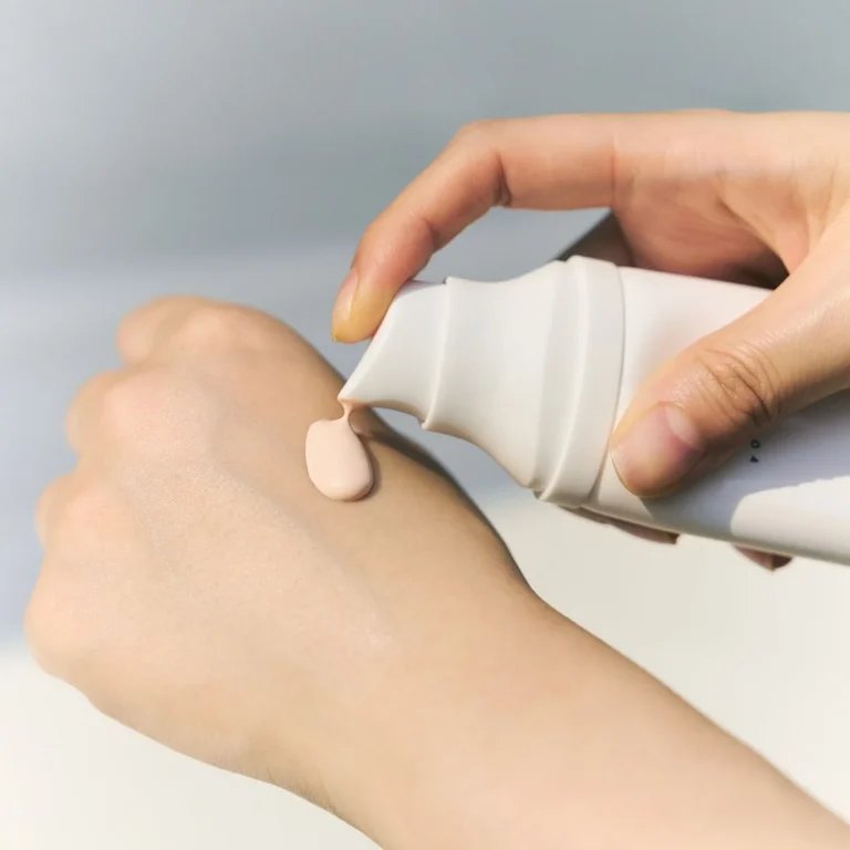 Tone Brightening Tone up sunscreen — view 2