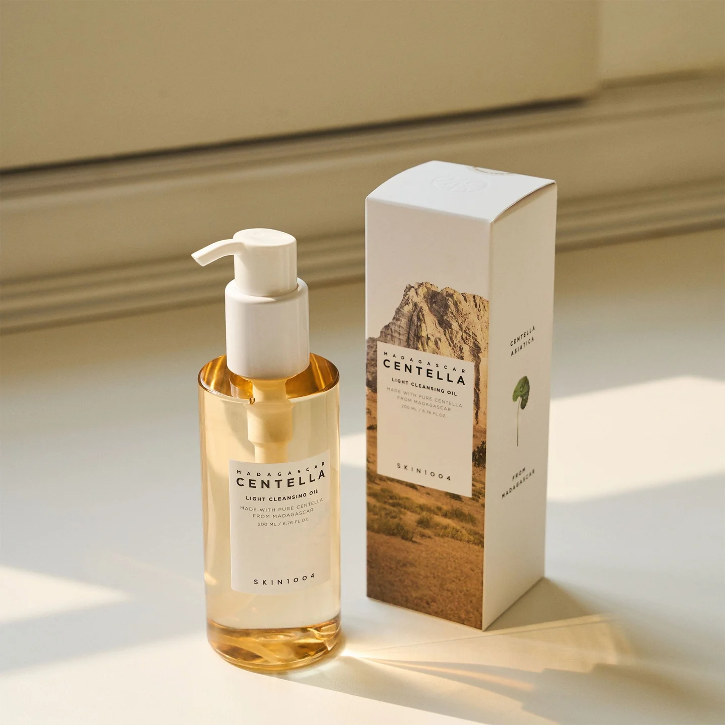 Light Cleansing Oil — view 2